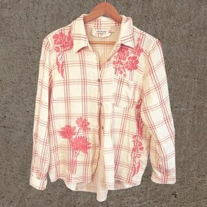 Paparazzi Cream and Pink Notched Collar Button Down Shirt